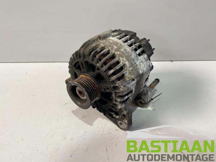 Begagnade Dynamo Volkswagen Golf V (1K1) 1.6 FSI 16V Pris € 37,00 Marginaltabell erbjuds av Bastiaan Autodemontage