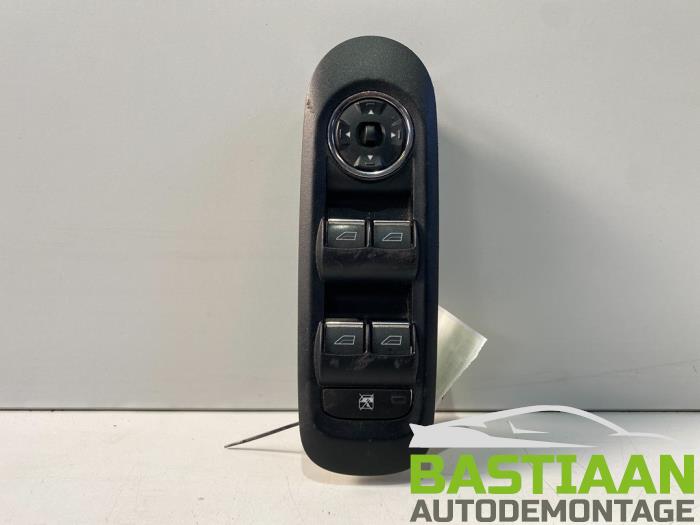 Używane Przelacznik combi okienny Ford Mondeo IV Wagon 1.6 TDCi 16V Cena € 32,00 Procedura marży oferowane przez Bastiaan Autodemontage