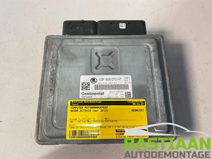 Used Engine management computer Skoda Octavia Combi (1Z5) 1.2 TSI Price € 139,00 Margin scheme offered by Bastiaan Autodemontage