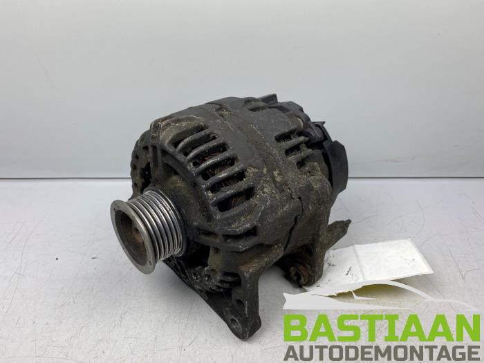 Used Dynamo Volkswagen Golf V (1K1) 1.6 FSI 16V Price € 42,00 Margin scheme offered by Bastiaan Autodemontage