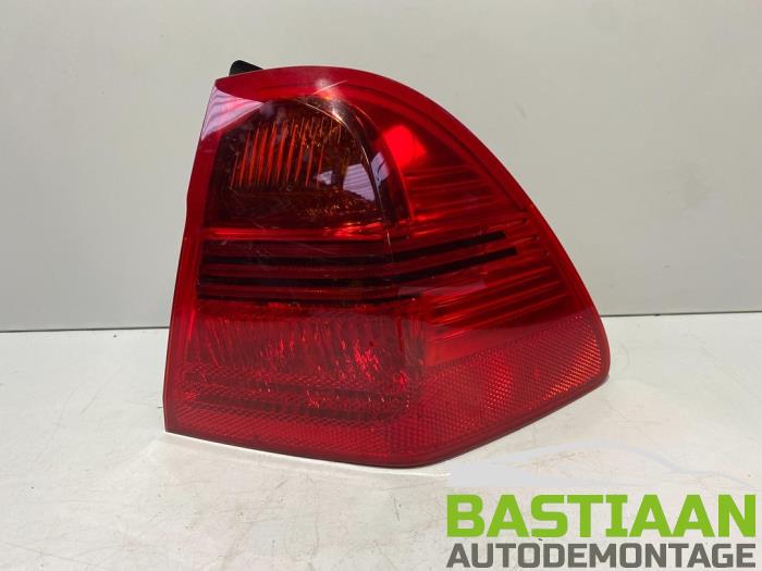 Taillight, right from a BMW 3 serie Touring (E91) 325i 24V 2005