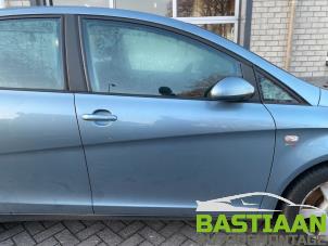 Begagnade Framdörr, 4-dörrars, höger Seat Toledo (5P2) 2.0 FSI 16V Pris € 104,00 Marginaltabell erbjuds av Bastiaan Autodemontage