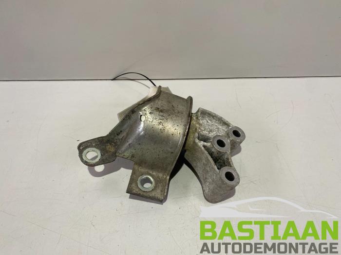 Used Engine mount Fiat 500 (312) 1.2 Price € 37,00 Margin scheme offered by Bastiaan Autodemontage