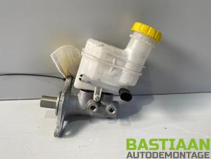 Używane Glówny cylinder hamulcowy Fiat 500 (312) 1.2 69 Cena € 24,99 Procedura marży oferowane przez Bastiaan Autodemontage