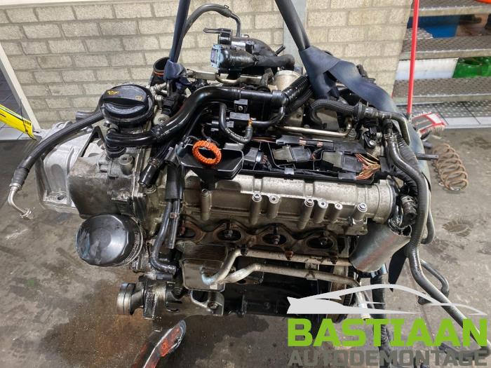 Engine Volkswagen Passat Variant 1.4 TSI 16V EcoFuel - 03C100092H CDG