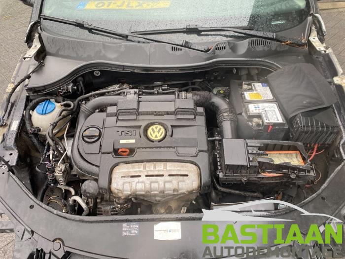 Engine Volkswagen Passat Variant 1.4 TSI 16V EcoFuel - 03C100092H CDG