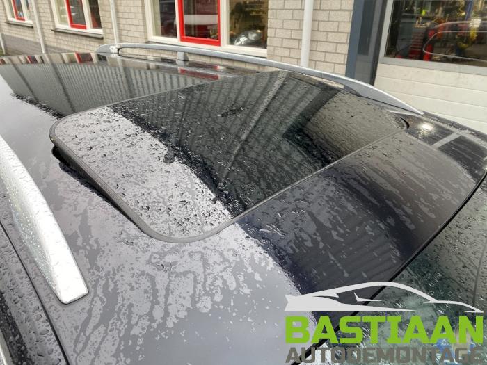 Używane Szyberdach Volkswagen Passat Variant (3C5) 1.4 TSI 16V EcoFuel Cena na żądanie oferowane przez Bastiaan Autodemontage