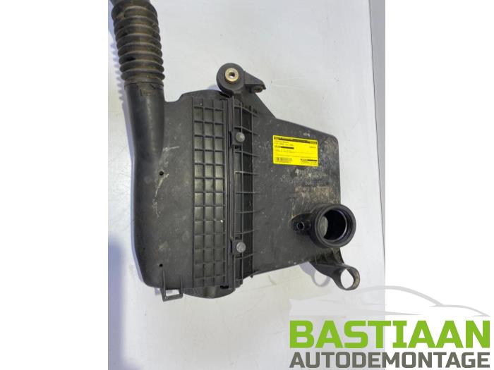 Begagnade Luftfilterhus Fiat Panda (169) 1.1 Fire Pris € 28,00 Marginaltabell erbjuds av Bastiaan Autodemontage