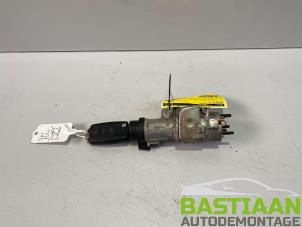 Used Ignition lock + key Volkswagen Polo V (6R) 1.4 16V Price € 34,99 Margin scheme offered by Bastiaan Autodemontage