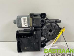 Używane Silnik szyby drzwiowej Volkswagen Passat Variant (365) 1.6 TDI 16V Bluemotion Cena € 34,99 Procedura marży oferowane przez Bastiaan Autodemontage