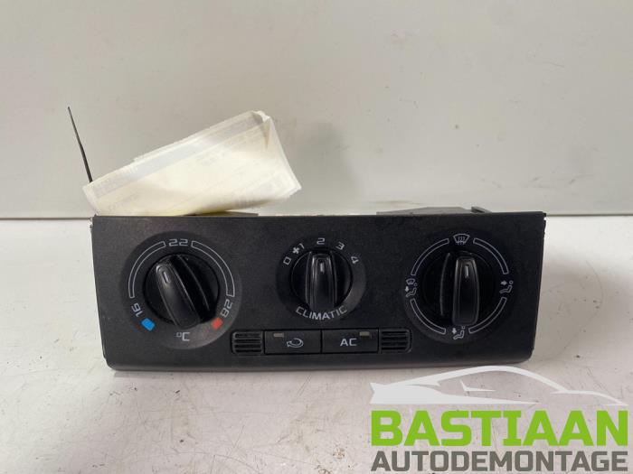 Gebrauchte Klimabedienteil Skoda Roomster (5J) 1.2 12V HTTP Preis € 33,00 Margenregelung angeboten von Bastiaan Autodemontage