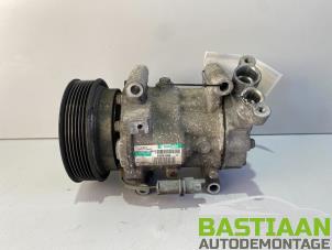 Used Air conditioning pump Renault Twingo II (CN) 1.2 16V Price € 49,99 Margin scheme offered by Bastiaan Autodemontage