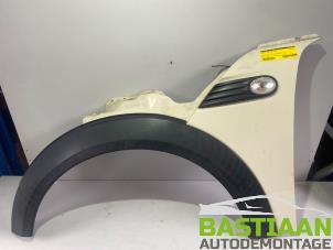 Used Front wing, left Mini Clubman (R55) 1.6 Cooper D Price € 99,99 Margin scheme offered by Bastiaan Autodemontage