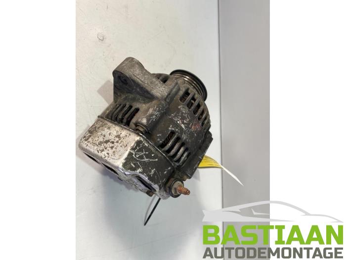 Begagnade Dynamo Daihatsu Cuore (L251/271/276) 1.0 12V DVVT Pris € 46,00 Marginaltabell erbjuds av Bastiaan Autodemontage