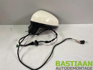 Used Wing mirror, left Audi A1 (8X1/8XK) 1.6 TDI 16V Price € 67,49 Margin scheme offered by Bastiaan Autodemontage