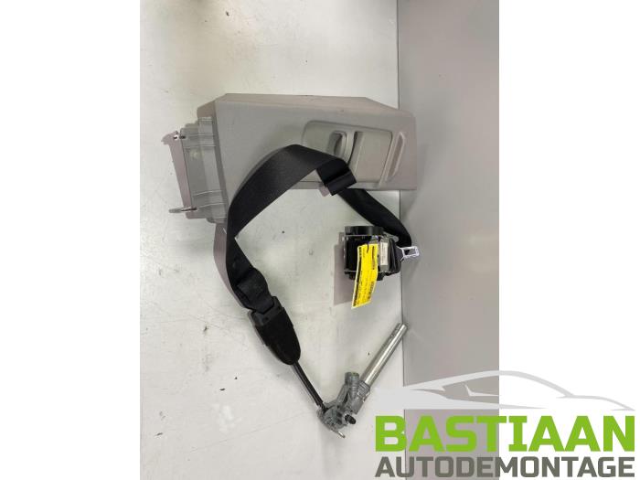 Front seatbelt, right from a Opel Corsa D 1.0 2006