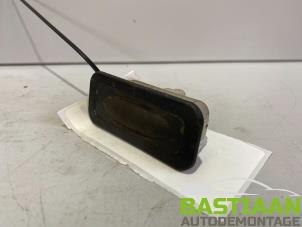 Used Tailgate switch Renault Clio III (BR/CR) 1.4 16V Price € 24,99 Margin scheme offered by Bastiaan Autodemontage