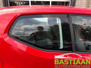 Gebrauchte Zusätzliches Fenster 2-türig rechts hinten Volkswagen Up! (121) 1.0 12V 75 Preis € 99,99 Margenregelung angeboten von Bastiaan Autodemontage