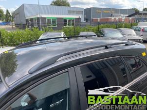 Gebrauchte Dachträger Set Chevrolet Captiva (C100) 2.4 16V 4x2 Preis auf Anfrage angeboten von Bastiaan Autodemontage