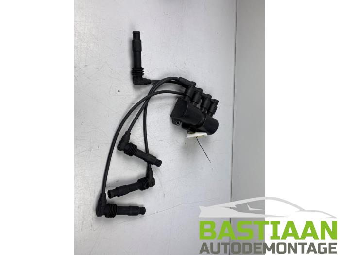 Ignition coil from a Chevrolet Captiva (C100) 2.4 16V 4x2 2007