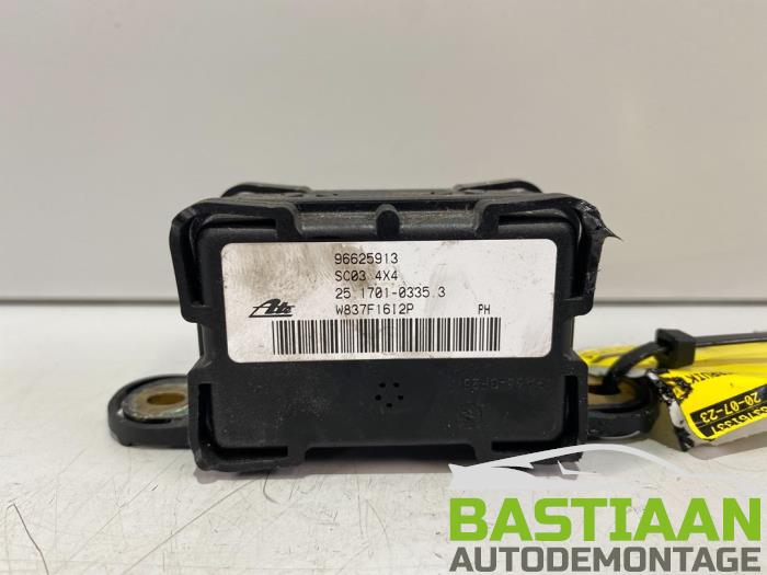 Begagnade Esp Duo-sensor Chevrolet Captiva (C100) 2.4 16V 4x2 Pris € 32,00 Marginaltabell erbjuds av Bastiaan Autodemontage