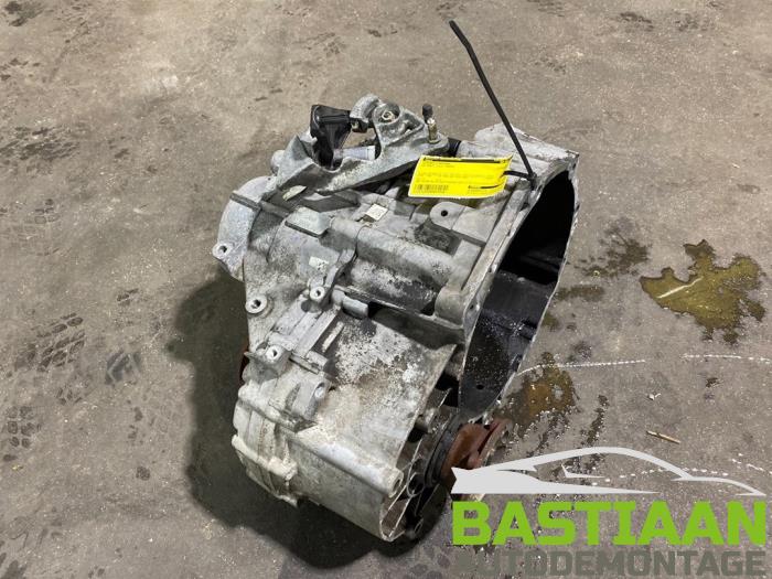 Getriebe van een Volkswagen Golf VI (5K1) 2.0 GTI 16V 2009