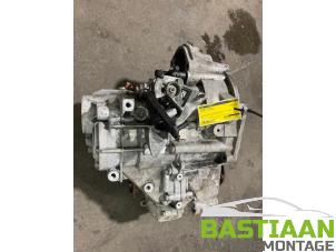 Getriebe van een Volkswagen Golf VI (5K1) 2.0 GTI 16V 2009