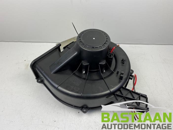 Ventilateur chauffage d'un Volkswagen Polo V (6R) 1.2 TDI 12V BlueMotion 2014