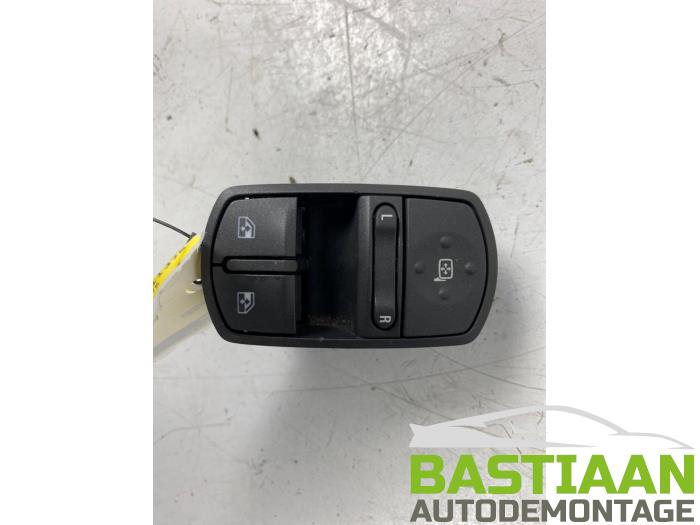 Usados Interruptor combinado de ventanillas Opel Corsa D 1.4 16V Twinport Precio € 9,99 Norma de margen ofrecido por Bastiaan Autodemontage
