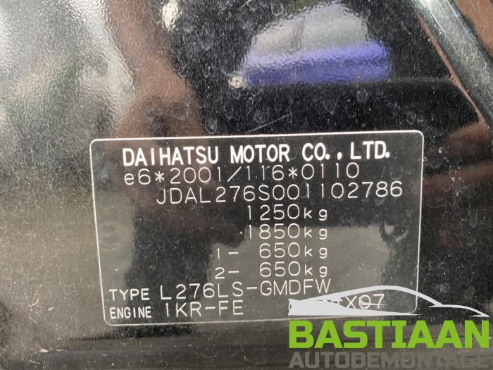 Capot d'un Daihatsu Cuore (L251/271/276) 1.0 12V DVVT 2008