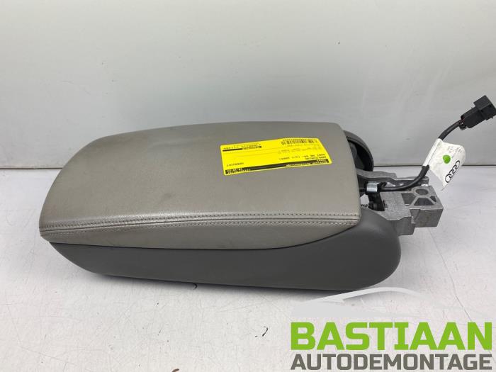 Begagnade Armstöd Audi A6 Quattro (C6) 3.0 TDI V6 24V Pris € 49,99 Marginaltabell erbjuds av Bastiaan Autodemontage