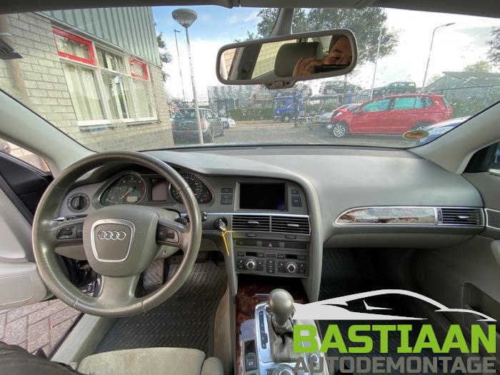 Begagnade Handskfack Audi A6 Quattro (C6) 3.0 TDI V6 24V Pris € 39,99 Marginaltabell erbjuds av Bastiaan Autodemontage