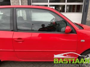 Używane Drzwi prawe wersja 2-drzwiowa Seat Arosa (6H1) 1.4i Cena € 90,00 Procedura marży oferowane przez Bastiaan Autodemontage