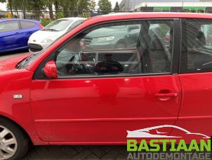 Używane Drzwi lewe wersja 2-drzwiowa Seat Arosa (6H1) 1.4i Cena € 90,00 Procedura marży oferowane przez Bastiaan Autodemontage