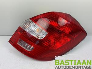 Begagnade Baklykta, höger Skoda Fabia II Combi 1.2i Pris € 34,99 Marginaltabell erbjuds av Bastiaan Autodemontage