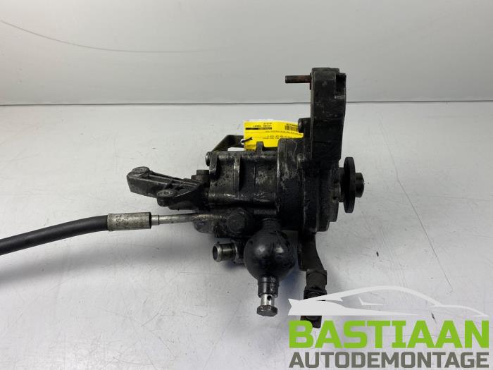 Usagé Pompe de direction BMW 5 serie Touring (E61) 530xd 24V Prix € 124,99 Règlement à la marge proposé par Bastiaan Autodemontage