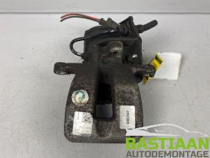 Used Rear brake calliper, left Volkswagen Passat Variant (3C5) 2.0 FSI 16V Price € 99,99 Margin scheme offered by Bastiaan Autodemontage
