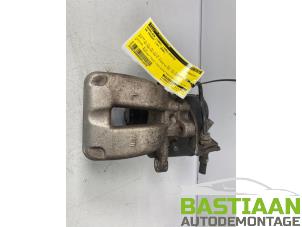 Used Rear brake calliper, left Volkswagen Passat Variant (3C5) 2.0 FSI 16V Price € 99,99 Margin scheme offered by Bastiaan Autodemontage