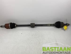 Used Front drive shaft, right Opel Corsa D 1.4 16V Twinport Price € 29,99 Margin scheme offered by Bastiaan Autodemontage