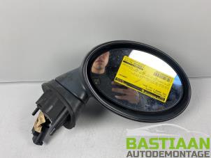 Used Wing mirror, right Mini Mini Cooper S (R53) 1.6 16V Price € 35,99 Margin scheme offered by Bastiaan Autodemontage
