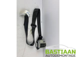 Used Front seatbelt, right Skoda Octavia Combi (1Z5) 1.4 TSI 16V Price € 44,99 Margin scheme offered by Bastiaan Autodemontage