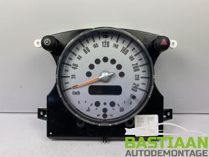 Used Instrument panel Mini Mini Cooper S (R53) 1.6 16V Price € 89,99 Margin scheme offered by Bastiaan Autodemontage