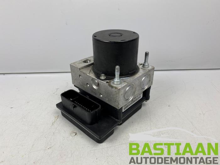 Used ABS pump Volkswagen Polo V (6R) 1.2 12V Price € 32,00 Margin scheme offered by Bastiaan Autodemontage
