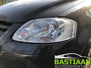Used Headlight, left Volkswagen Fox (5Z) 1.2 Price € 29,99 Margin scheme offered by Bastiaan Autodemontage