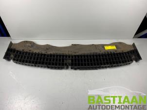 Used Front bumper frame Toyota Aygo (B10) 1.4 HDI Price € 19,99 Margin scheme offered by Bastiaan Autodemontage