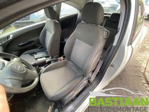 Gebrauchte Sitz links Opel Corsa D 1.2 16V Preis € 99,99 Margenregelung angeboten von Bastiaan Autodemontage
