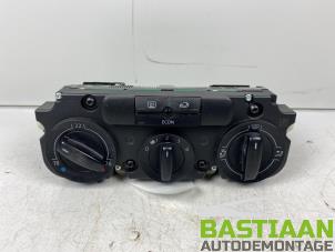 Used Air conditioning control panel Volkswagen Golf Plus (5M1/1KP) 1.6 Price on request offered by Bastiaan Autodemontage