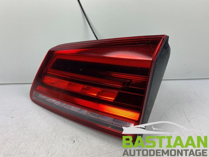 Tylne swiatlo pozycyjne prawe z Volkswagen Golf Sportsvan (AUVS) 1.6 TDI BMT 16V 2019