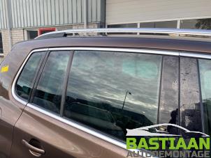 Used Extra window 4-door, right Volkswagen Tiguan (5N1/2) 2.0 TDI 16V 4Motion Price on request offered by Bastiaan Autodemontage