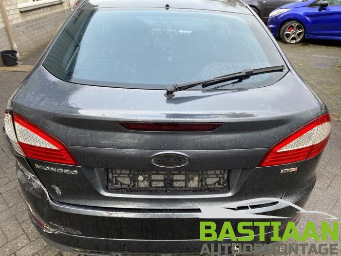 Begagnade Baklucka Ford Mondeo IV 2.0 TDCi 140 16V Pris € 174,99 Marginaltabell erbjuds av Bastiaan Autodemontage